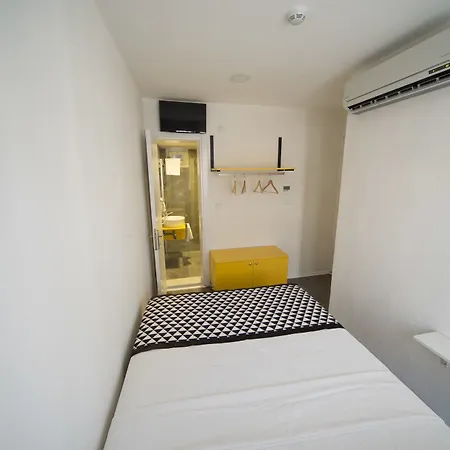 Piano Hotel Smirne