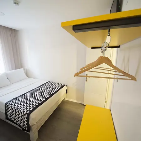 Piano Hotel Smirne
