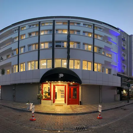 Hotel Piano 3*