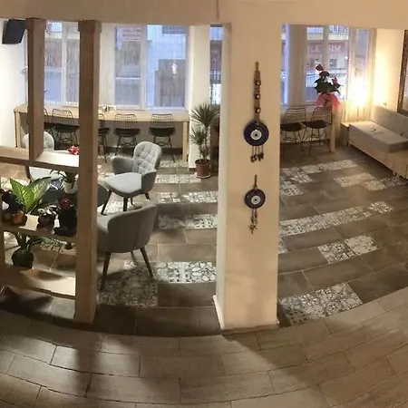 Piano Hotel